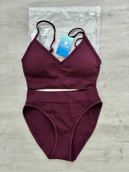 Cupshe Other - Cupshe Wine Textured High-Waist Bikini Set